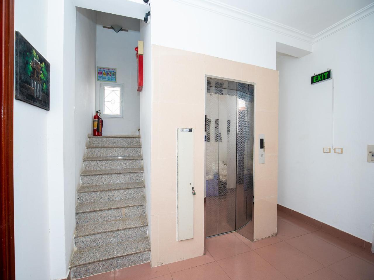 Ho Sen Xanh Hotel Hanoi Buitenkant foto