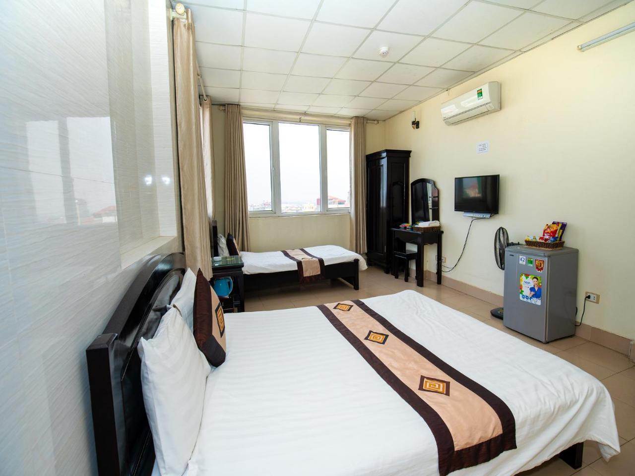 Ho Sen Xanh Hotel Hanoi Buitenkant foto