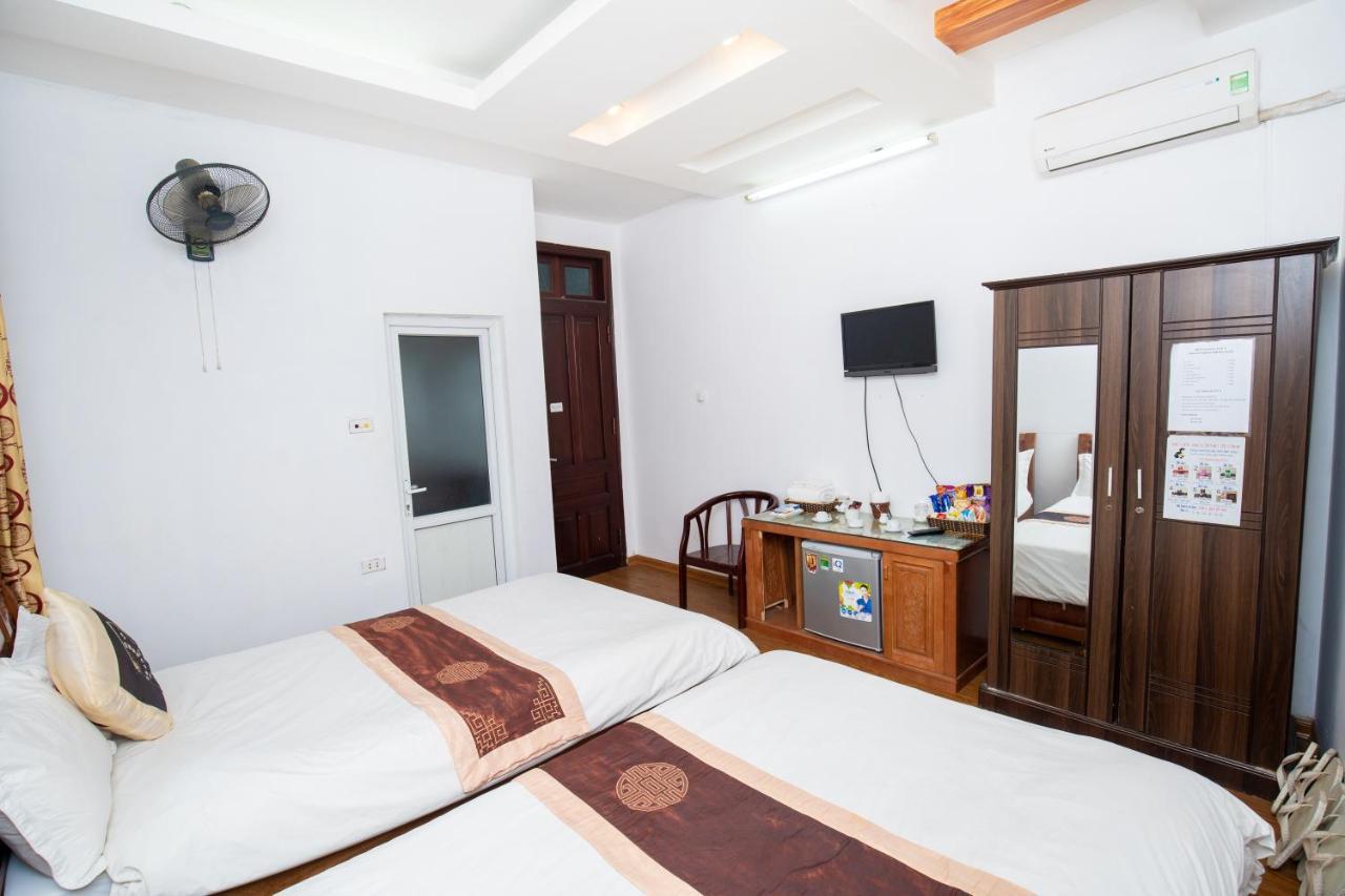Ho Sen Xanh Hotel Hanoi Buitenkant foto